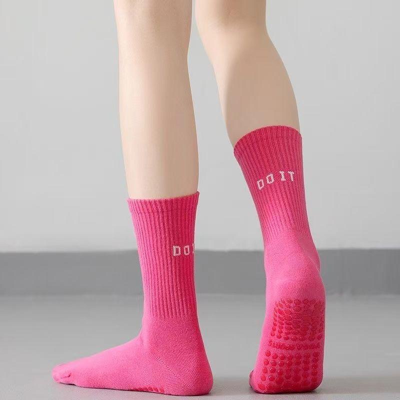 1 Pairs New Colorful Trend Spo - Sports Socks 评论和价格