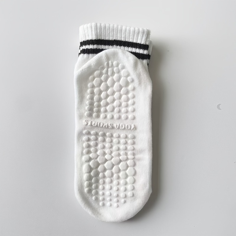1/5 Pair Women's Silicone Anti - Sports Socks 评论和价格