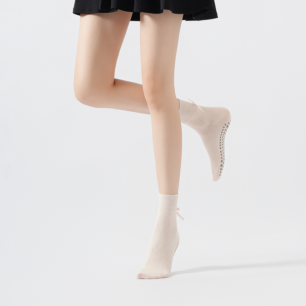 Cute Bowknot Yoga Socks Girls  - Sports Socks 评论和价格
